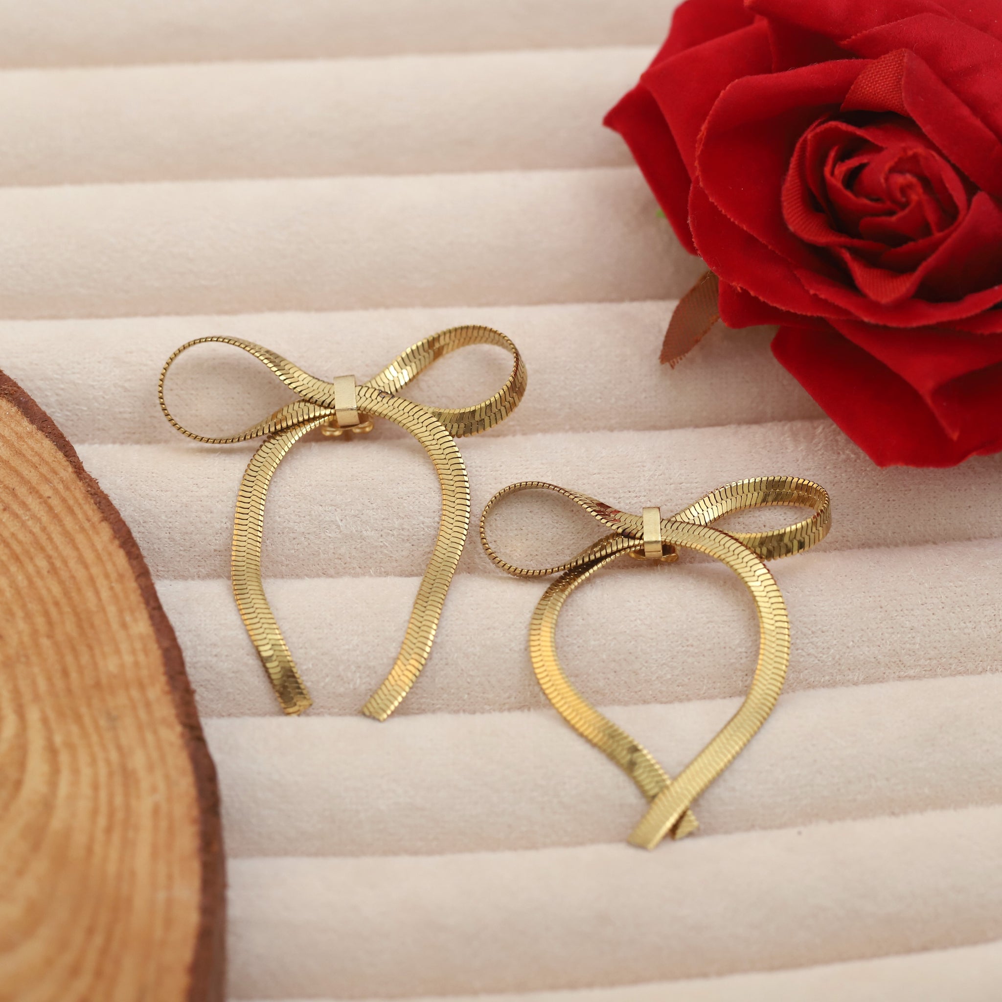 Velvet Loop Earrings (Yellow Gold)