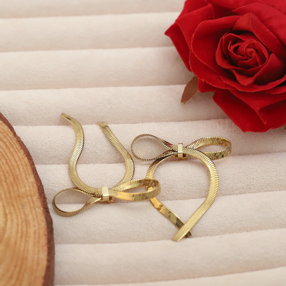 Velvet Loop Earrings (Yellow Gold)