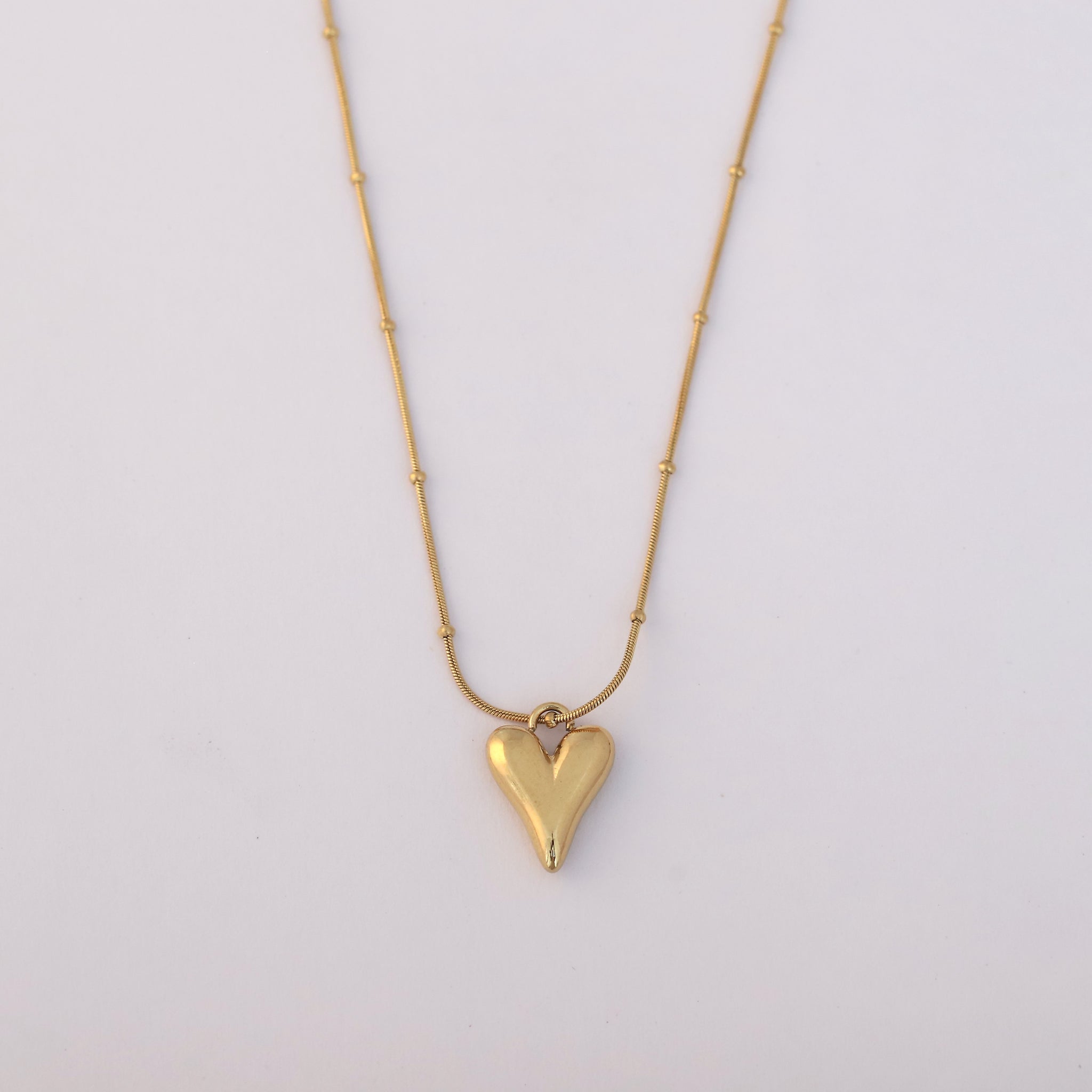 Heart of Glow Necklace (Yellow Gold)